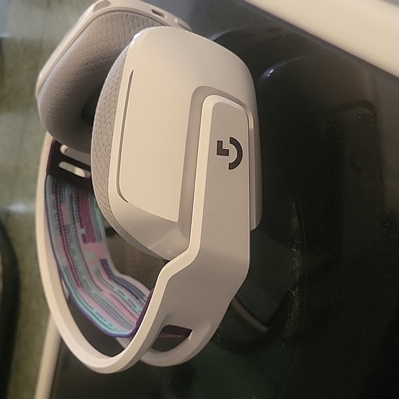 Logitech Gaming Headset - Picture 4 of 5